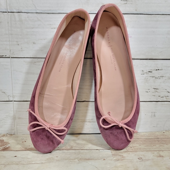 Margaux The demi Girl meets Glam suede bow flats in burgundy - Picture 4 of 12